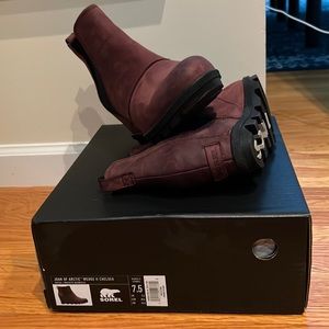 SOREL NIB! Joan of Arctic Wedge II Chelsea